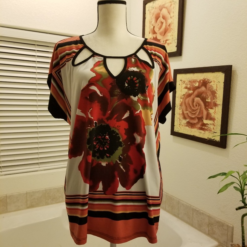 ⭐️3/$15⭐️  Cut Out Neck Red Black Floral Blouse